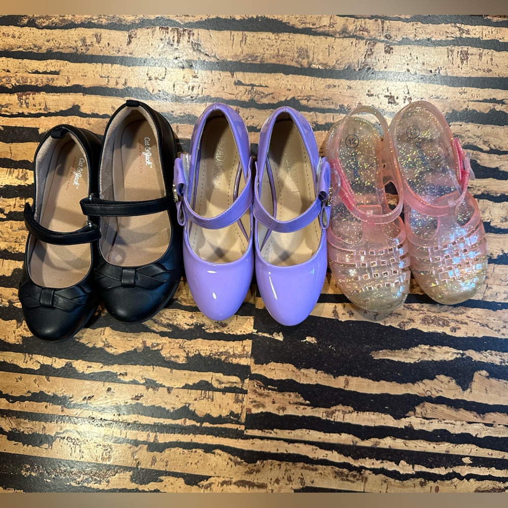 LAST DAY  
Girls dress shoes jellies patent Mary Jane’s 12 13.5 cat & Jack 1